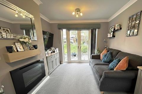 2 bedroom property for sale, Derwent Drive, Northampton NN5