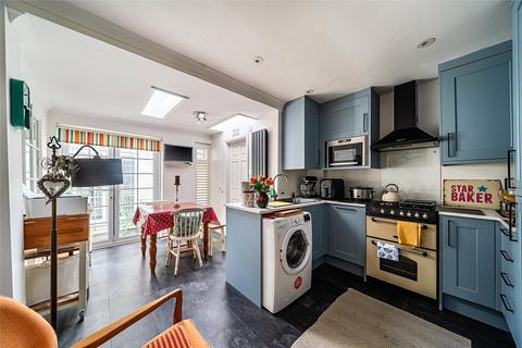 2 bedroom end of terrace house for sale, St. Leonard's Square, Surbiton KT6