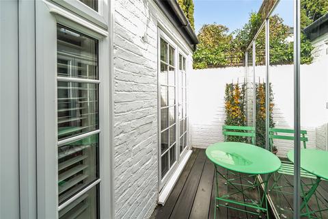 2 bedroom end of terrace house for sale, St. Leonard's Square, Surbiton KT6