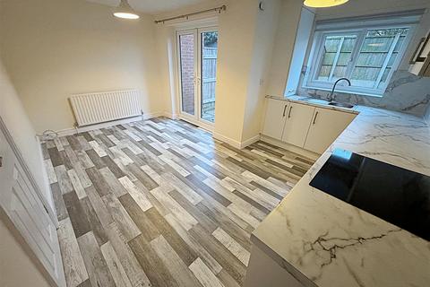 3 bedroom terraced house for sale, Delamere Court, Cleethorpes, N.E. Lincs, DN35 0TT