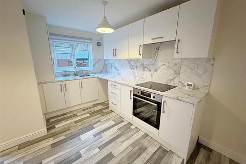 3 bedroom terraced house for sale, Delamere Court, Cleethorpes, N.E. Lincs, DN35 0TT