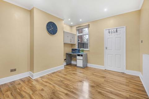 3 bedroom terraced house for sale, Bulkington Road, Warwickshire CV12