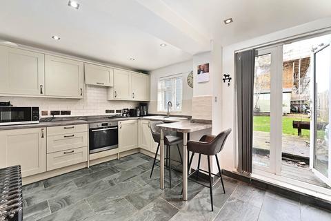 2 bedroom terraced house for sale, Lynchford Road, Farnborough, GU14