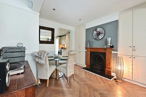 2 bedroom terraced house for sale, Lynchford Road, Farnborough, GU14