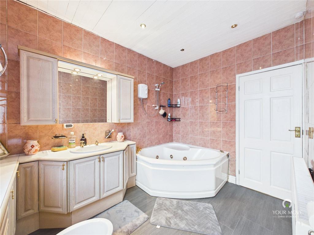Bathroom/Wc