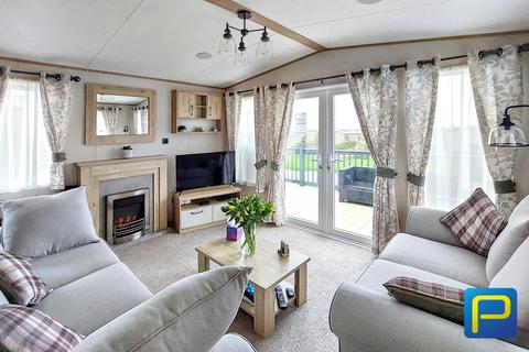 2 bedroom lodge for sale, Barmoor Castle  Country Park, Lowick, Berwick-upon-Tweed, Northumberland, TD15 2TR