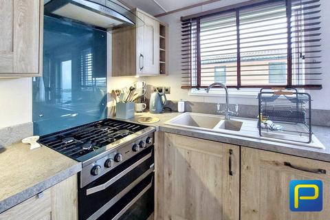 2 bedroom lodge for sale, Barmoor Castle  Country Park, Lowick, Berwick-upon-Tweed, Northumberland, TD15 2TR