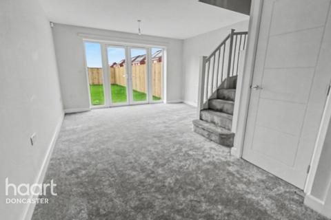 2 bedroom semi-detached house for sale, Hurst Avenue, Doncaster