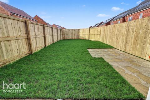 2 bedroom semi-detached house for sale, Hurst Avenue, Armthorpe, Doncaster