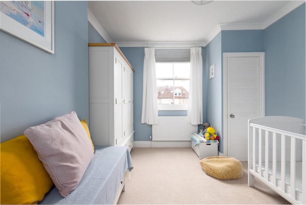 FFF, 23 Henleaze Road, BS9-10.jpg