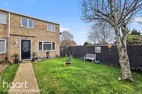 3 bedroom end of terrace house for sale, Sandgate, Swindon