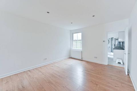 3 bedroom flat to rent, Church Road, Mitcham, CR4