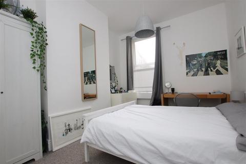 undefined, Lower Bristol Road, Bath BA2