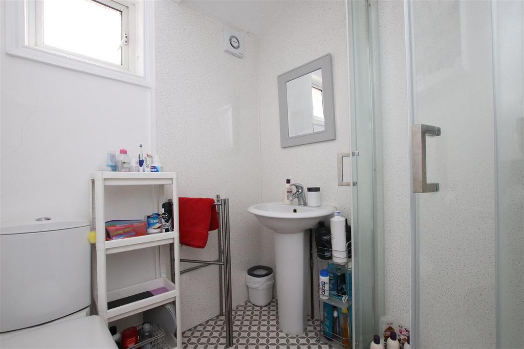 Shower room.JPG