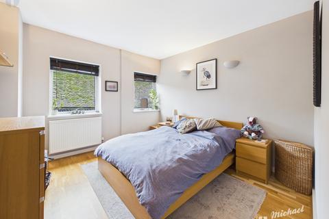 2 bedroom flat for sale, Portman House, George Street, Aylesbury