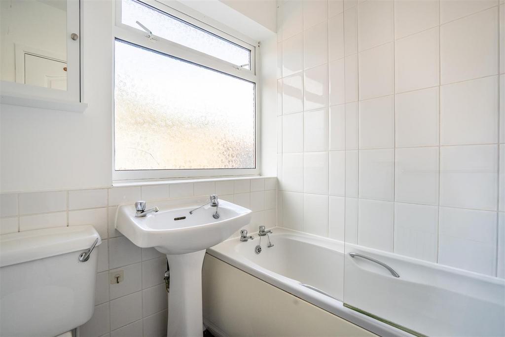 13 Pinelands Way-7.jpg