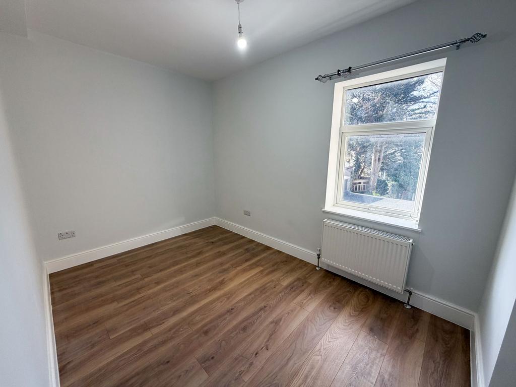Mansfield Rd IG1