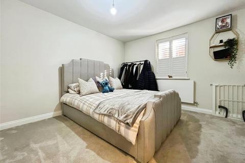 3 bedroom flat for sale, Framlingham Crescent, London SE9
