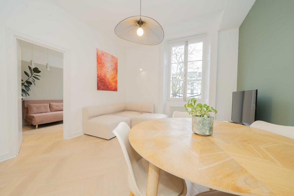 Open-plan living area, open plan living