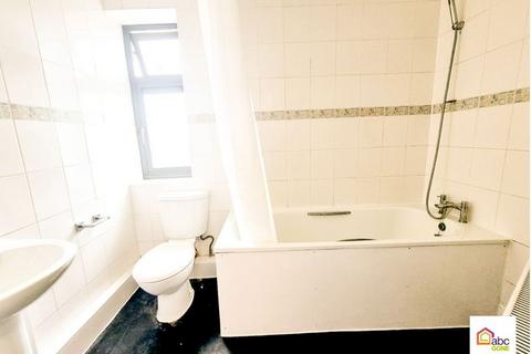 1 bedroom flat to rent, Flat 1 Petal Court 1A St Martins Avenue, Upton Park, London, E6 3DU, UK