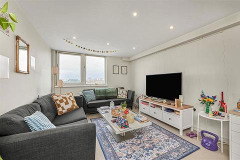 1 bedroom flat to rent, Orchard Road, London TW9