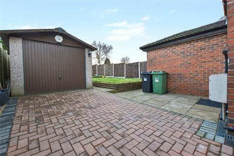 3 bedroom semi-detached house for sale, The Crescent, Tingley, Wakefield, West Yorkshire