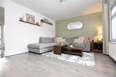 3 bedroom semi-detached house for sale, The Crescent, Tingley, Wakefield, West Yorkshire