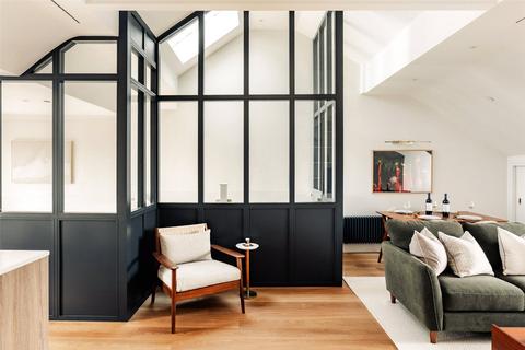 3 bedroom apartment for sale, Roland Gardens, South Kensington, SW7