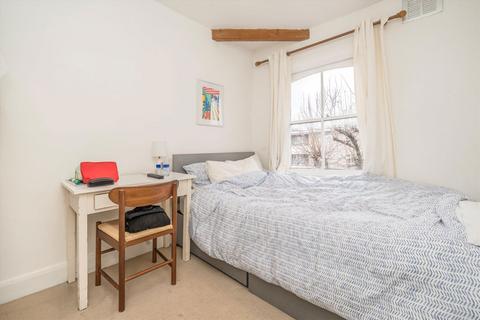 2 bedroom flat for sale, Coningham Road, London W12