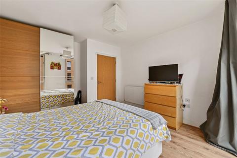 1 bedroom apartment to rent, Oxley Square, London E3