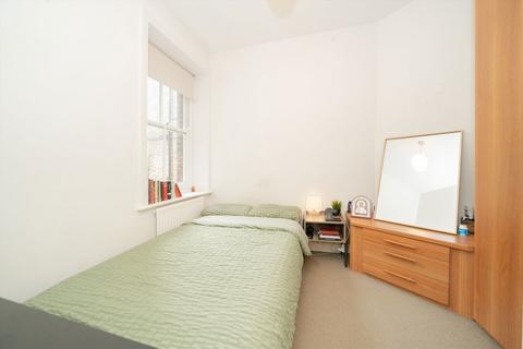 3 bedroom flat to rent, Elgin Avenue, Maida Vale W9