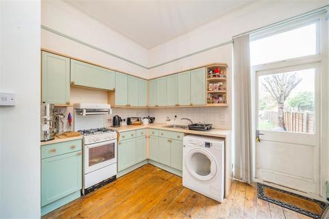 1 bedroom flat for sale, Adelaide Avenue, London SE4