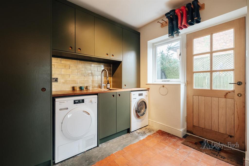12 Victoria Road -34.jpg