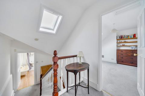 2 bedroom flat for sale, Beckwith Road, Herne Hill, London, SE24
