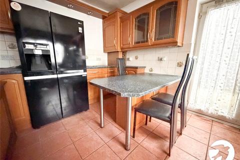 3 bedroom semi-detached house to rent, Horsted Avenue, Chatham, Kent, ME4