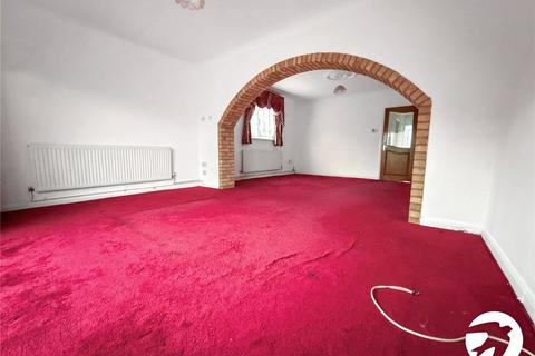 3 bedroom semi-detached house to rent, Horsted Avenue, Chatham, Kent, ME4