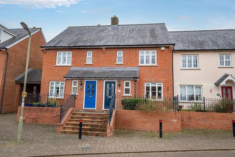 Overton Hill, Overton, Basingstoke, RG25 3PE