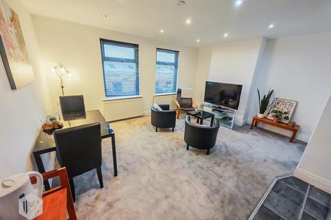 4 bedroom terraced house for sale, Moorside Road, Swinton, Manchester, M27 9LD