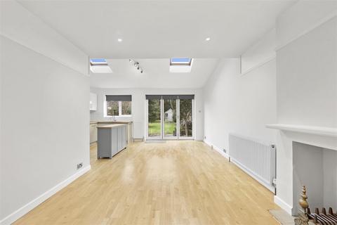 undefined, Tower Road, Epping