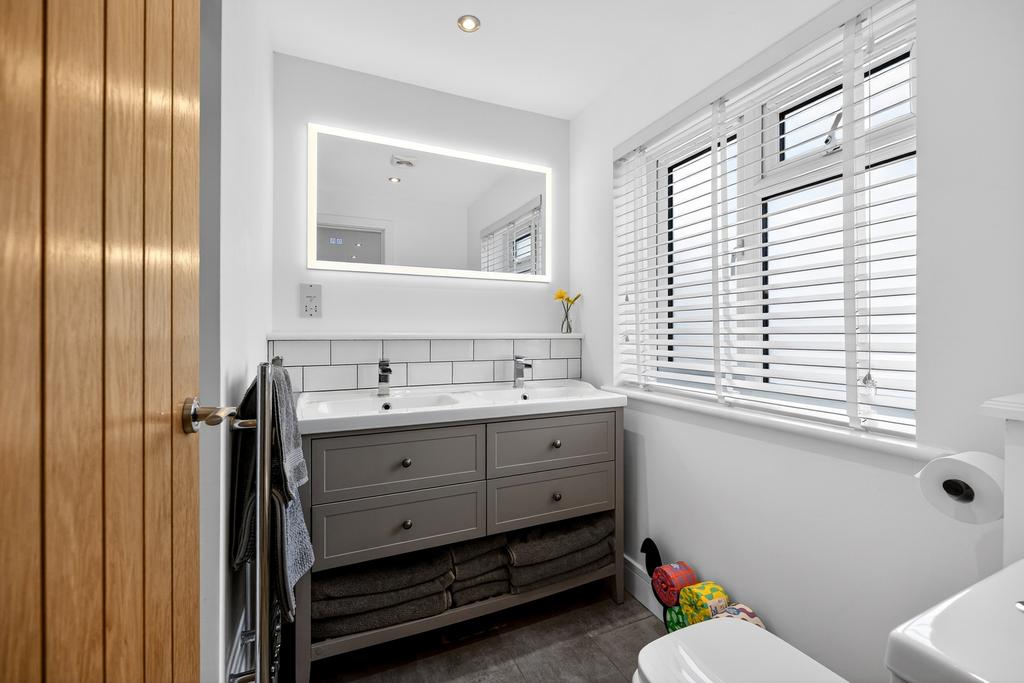 Ensuite