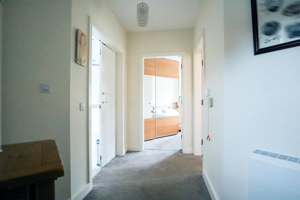 Entrance Hallway.jpg