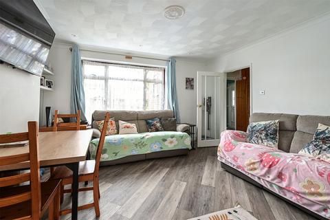 undefined, Cheyne Way, Hampshire GU14