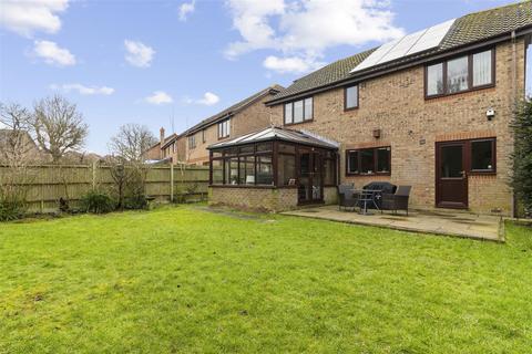 4 bedroom detached house for sale, Coopers Way, Hailsham
