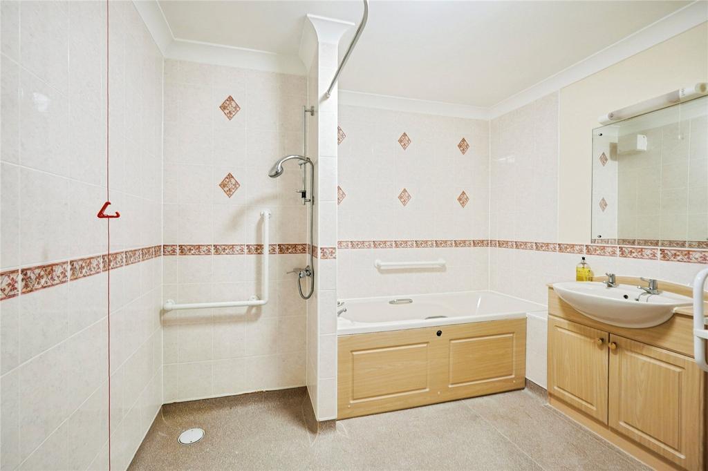 Bath/Wet Room