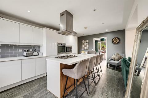 5 bedroom semi-detached house for sale, Layhams Road, West Wickham, BR4