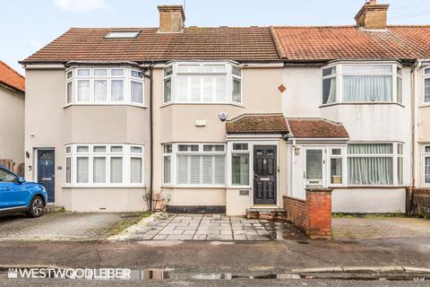 3 bedroom terraced house for sale, River Avenue, Hoddesdon EN11