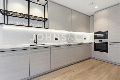 1 bedroom apartment to rent, Bowline House, Heron Wharf, London, E14