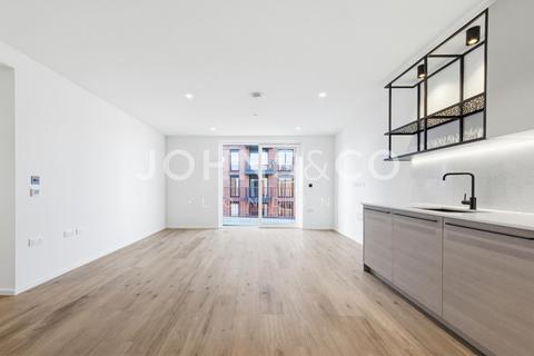 1 bedroom apartment to rent, Bowline House, Heron Wharf, London, E14