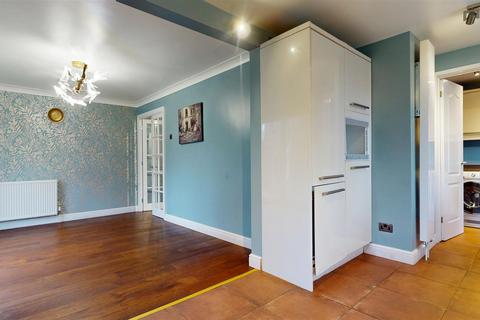 4 bedroom detached house for sale, Walton Road, Milton Keynes MK10