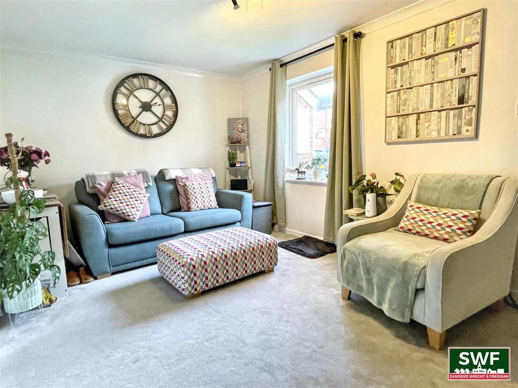 Living room1.jpg